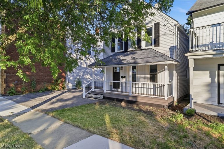 12701 Plover Street, Lakewood, OH - Photo 5