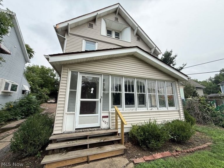 1467 Beardsley Street, Akron, OH - Photo 3