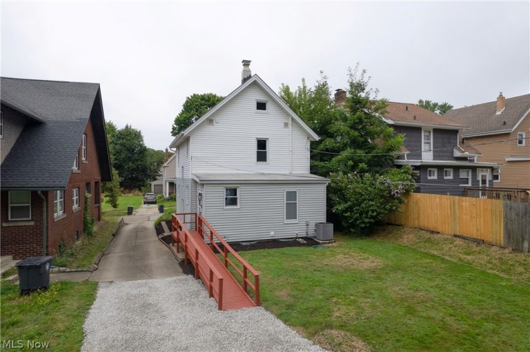 362 Palm Avenue, Akron, OH - Photo 5