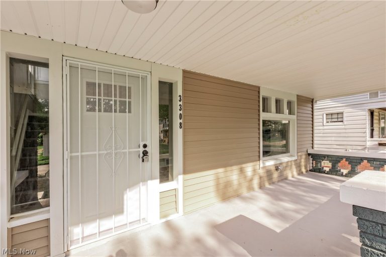 3308 139th Street, Cleveland, OH - Photo 2