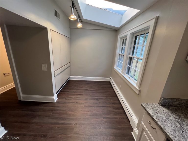 453 Dorchester Road, Akron, OH - Photo 5