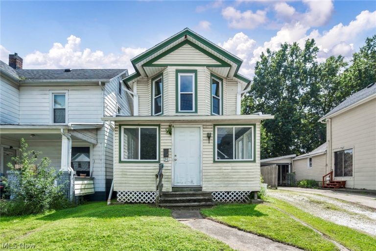 54 Brown Street, Barberton, OH, 44203