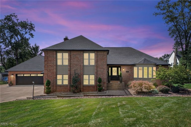 4448 Merlin Drive, Green, OH - Photo 2