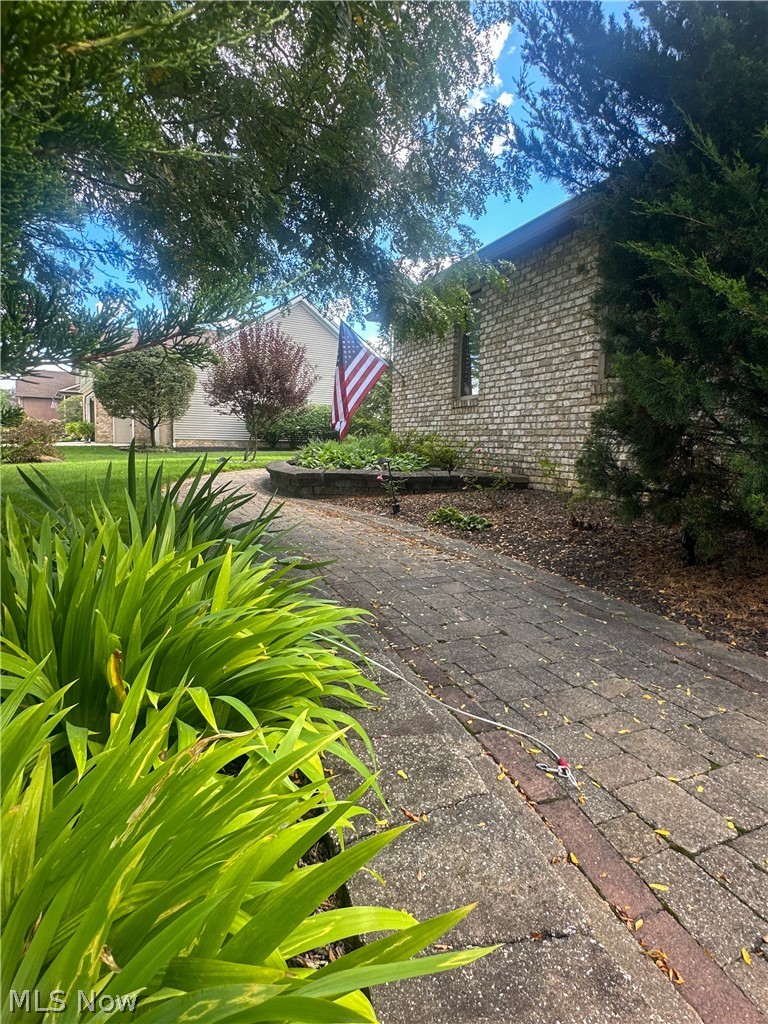 11 Mohawk Drive, Girard, OH - Photo 3