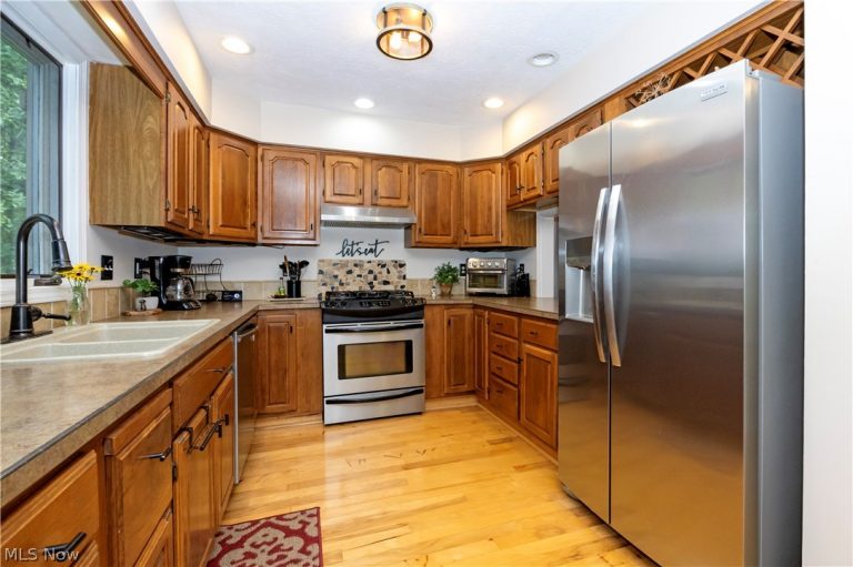 2260 Ridgewood Court, Ashland, OH - Photo 6