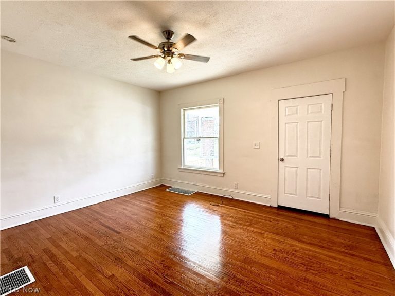 417 Steel Street, Youngstown, OH - Photo 5