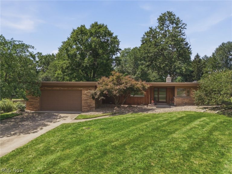 1111 Singing Brook Avenue, Massillon, OH, 44646