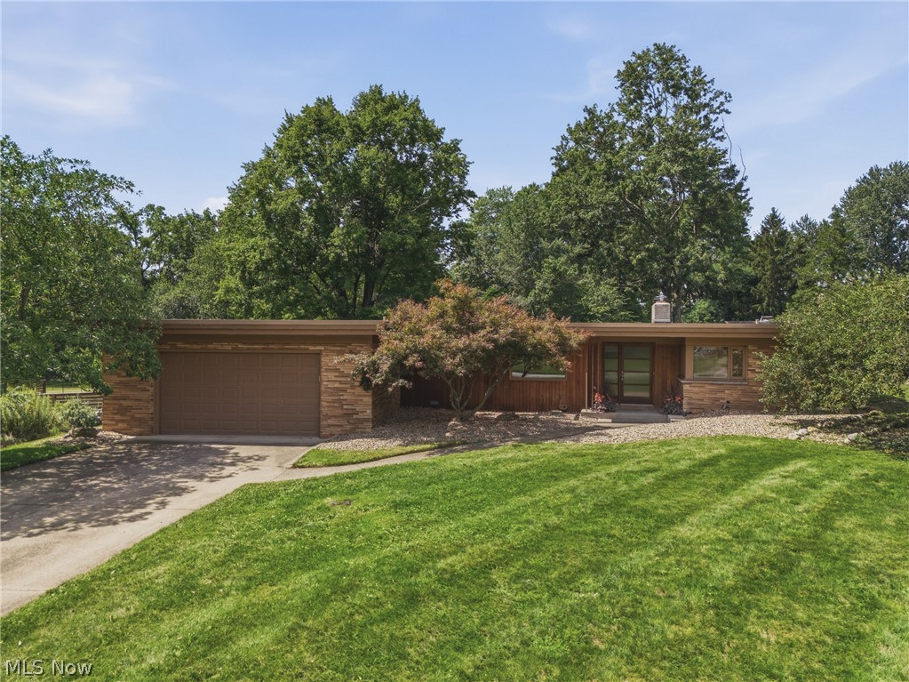 1111 Singing Brook Avenue, Massillon, OH