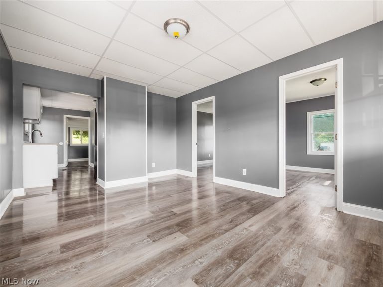 2695 Linden Avenue, Zanesville, OH - Photo 5
