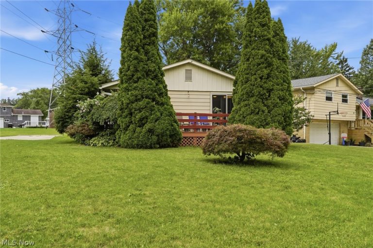 744 Edwards Drive, Berea, OH - Photo 4