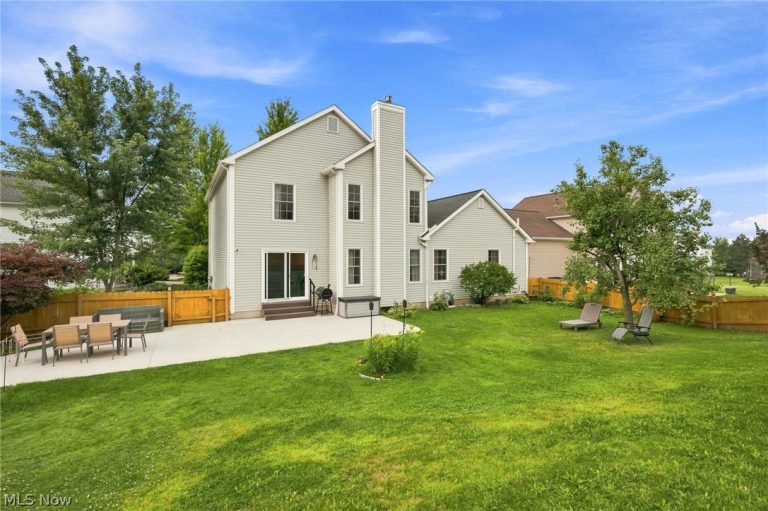 7779 Gresham Lane, Hudson, OH - Photo 2