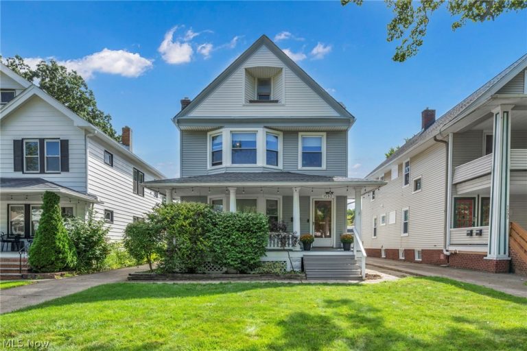 1593 Cohassett Avenue, Lakewood, OH, 44107