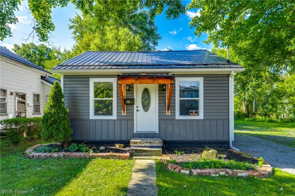 24 Main Street, Newton Falls, OH