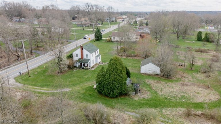 5006 Canfield Niles Road, Canfield, OH - Photo 2