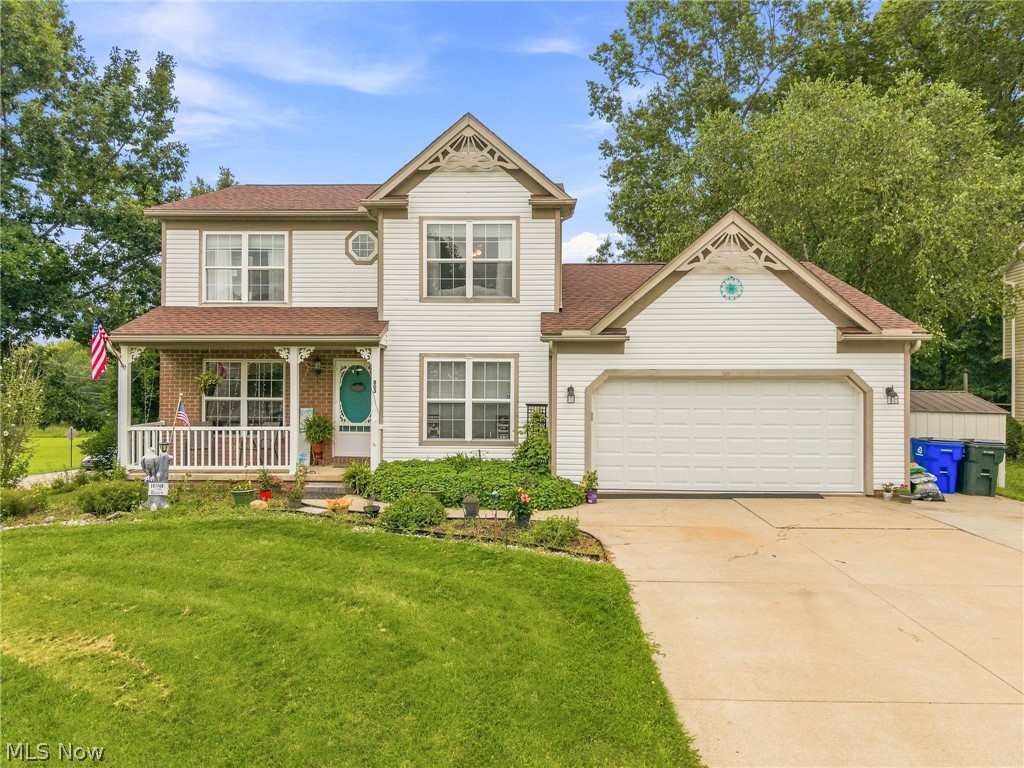 803 Collins Pond Drive, Ravenna, OH