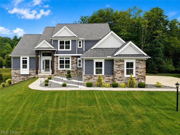 3716 Braemar Drive, Broadview Heights, OH, 44147