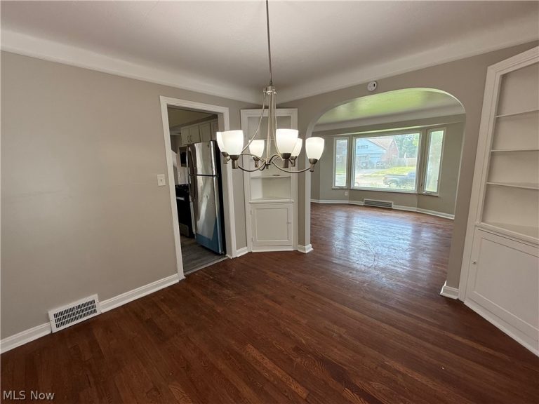 2257 Taylor Road, Cleveland Heights, OH - Photo 8