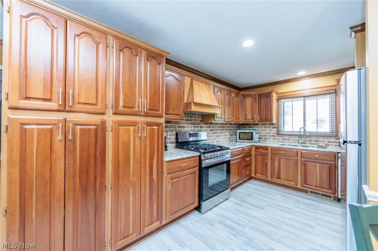 2012 21st Street, Cuyahoga Falls, OH - Photo 6