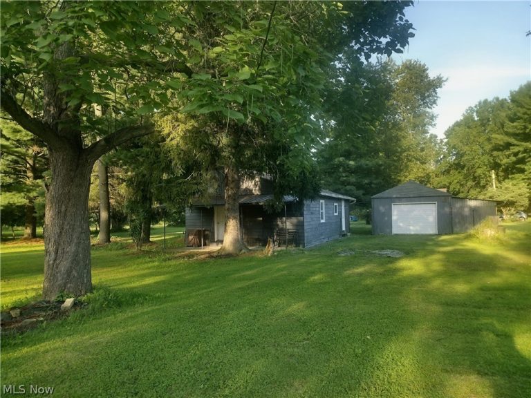 11566 Homestead Avenue, Alliance, OH, 44601