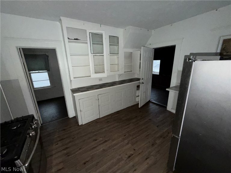 3185 58th Street, Cleveland, OH - Photo 5