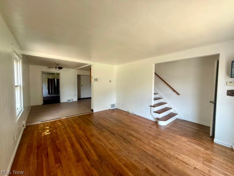 24801 Fisher Road, Euclid, OH - Photo 4