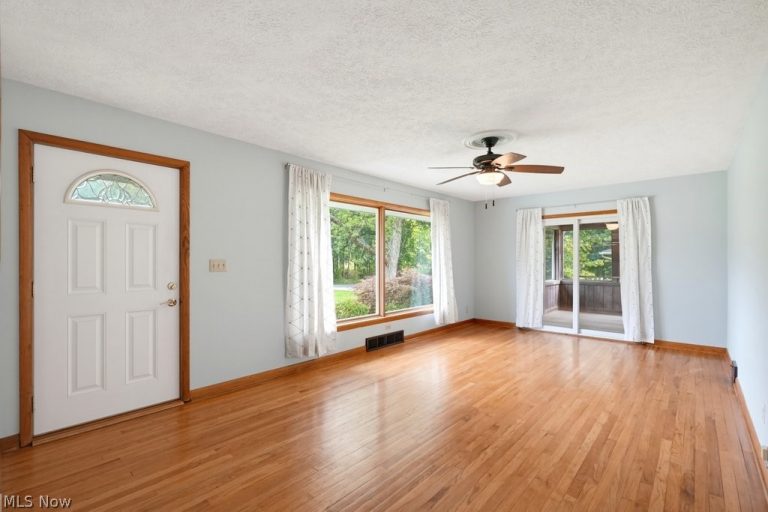 3454 Shellhart Road, Norton, OH - Photo 6