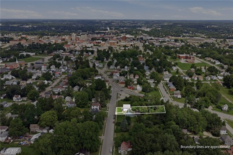 317 Altamont Avenue, Mansfield, OH - Photo 2