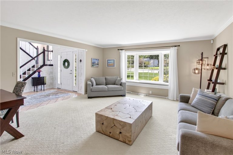 2931 Canterbury Court, Willoughby Hills, OH - Photo 6