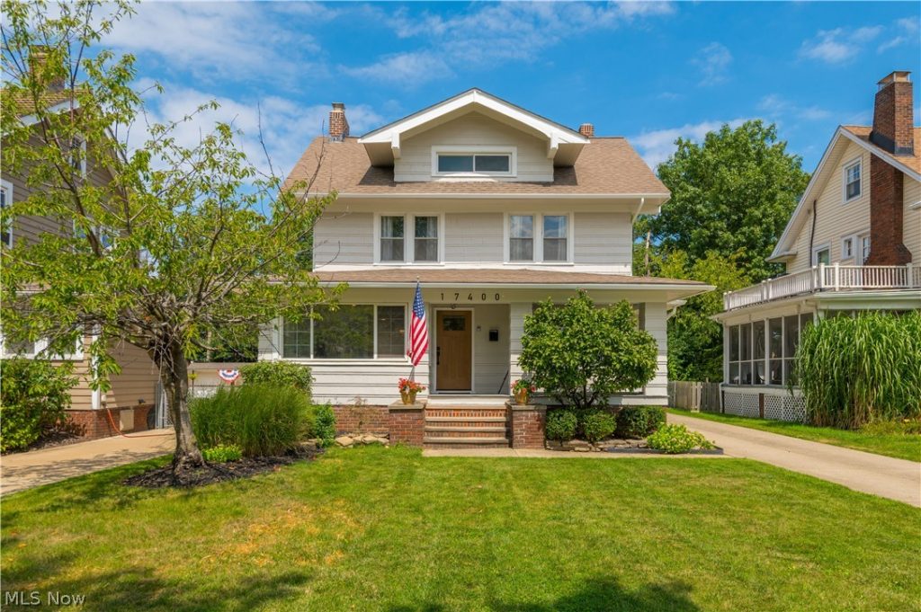17400 Clifton Boulevard, Lakewood, OH