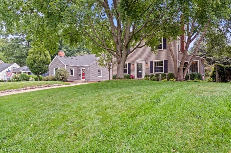 225 Melbourne Avenue, Akron, OH - Photo 3