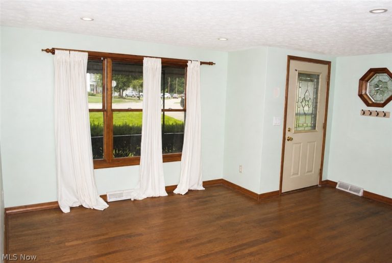 6517 Lear Nagle Road, North Ridgeville, OH - Photo 5