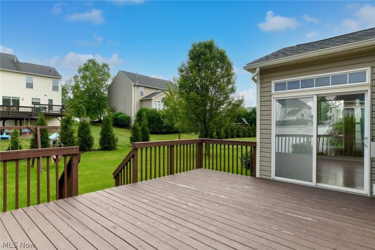 200 Weatherstone Court, Copley, OH - Photo 5