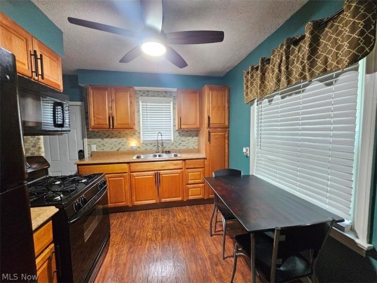 1368 Orlando Avenue, Akron, OH - Photo 3