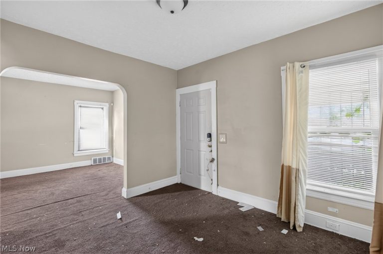 893 75th Street, Cleveland, OH - Photo 4