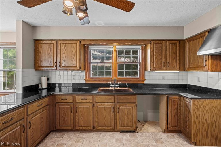 441 Shannon Drive, Wadsworth, OH - Photo 6