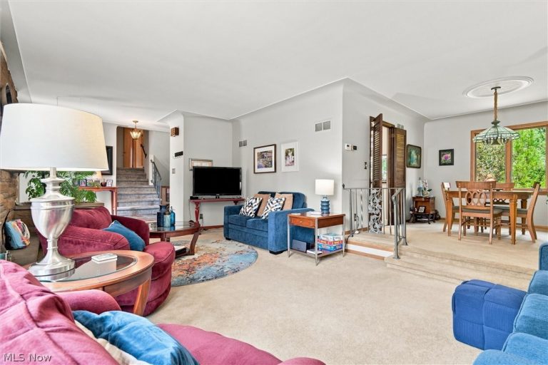 1451 Doncaster Drive, Youngstown, OH - Photo 5