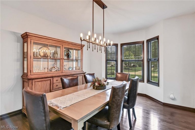 33564 Augusta Way, Avon, OH - Photo 2