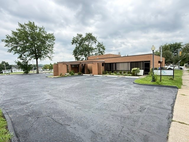 2341 Oakwood Drive, Cuyahoga Falls, OH - Photo 2