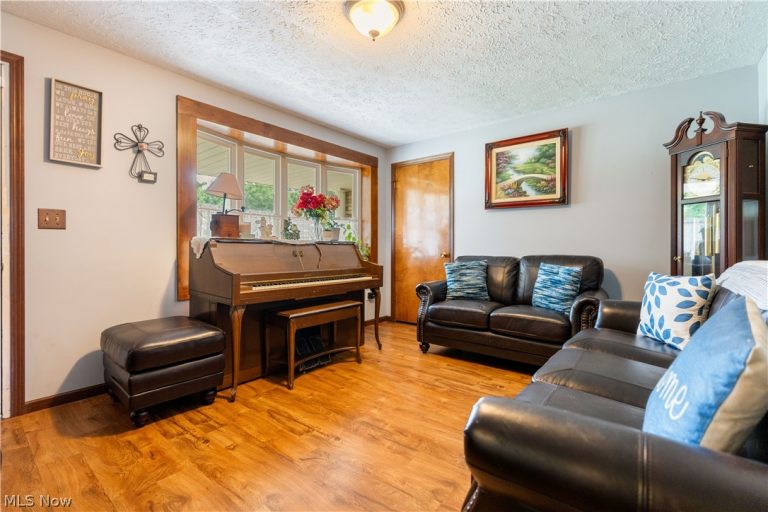 1015 Carnwise Street, Canton, OH - Photo 4