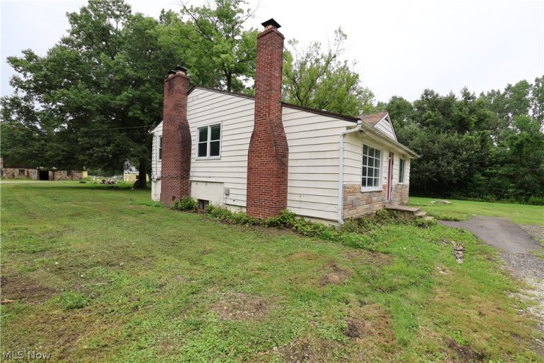 2938 Som Center Road, Willoughby, OH - Photo 5