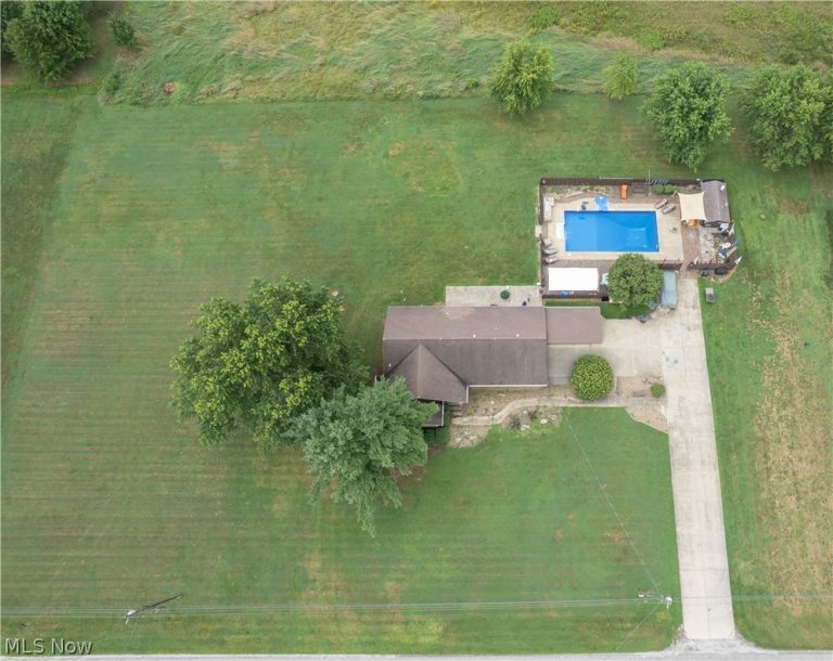 326 Airport Road, Warren, OH - Photo 4