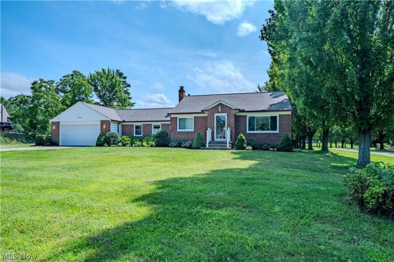 31950 Chardon Road, Willoughby Hills, OH - Photo 4