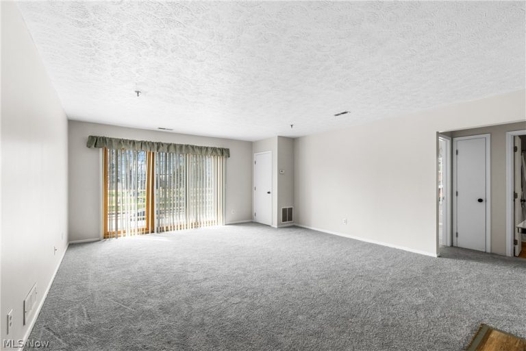19510 Lorain Road #201, Fairview Park, OH - Photo 5