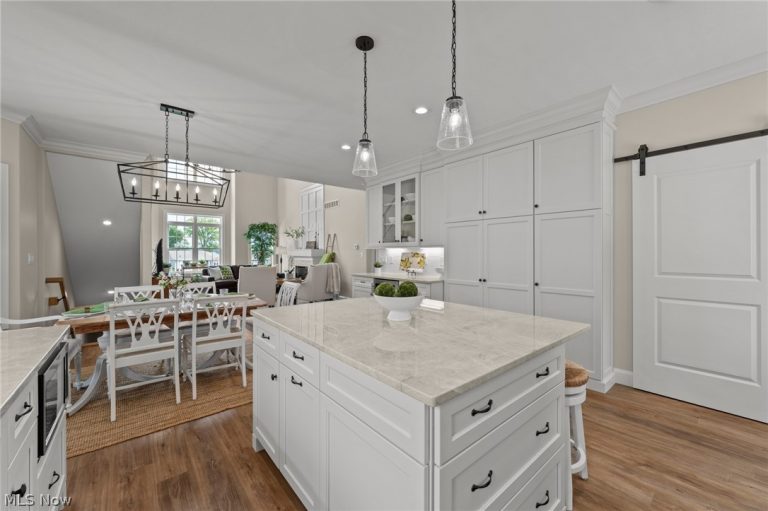 1949 Craig Drive, Lake Milton, OH - Photo 6