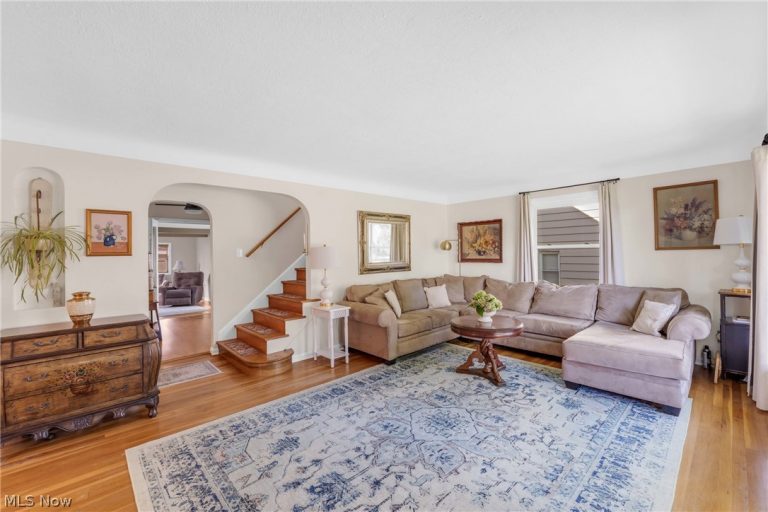 4202 Colony Road, South Euclid, OH - Photo 8