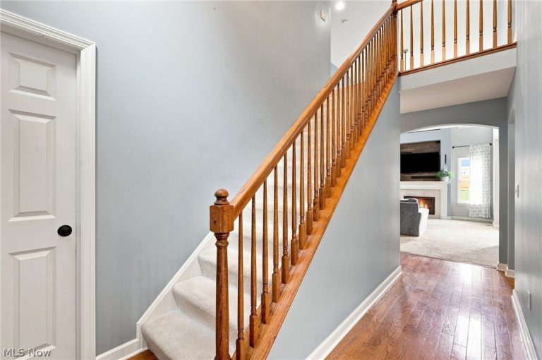 7779 Gresham Lane, Hudson, OH - Photo 6