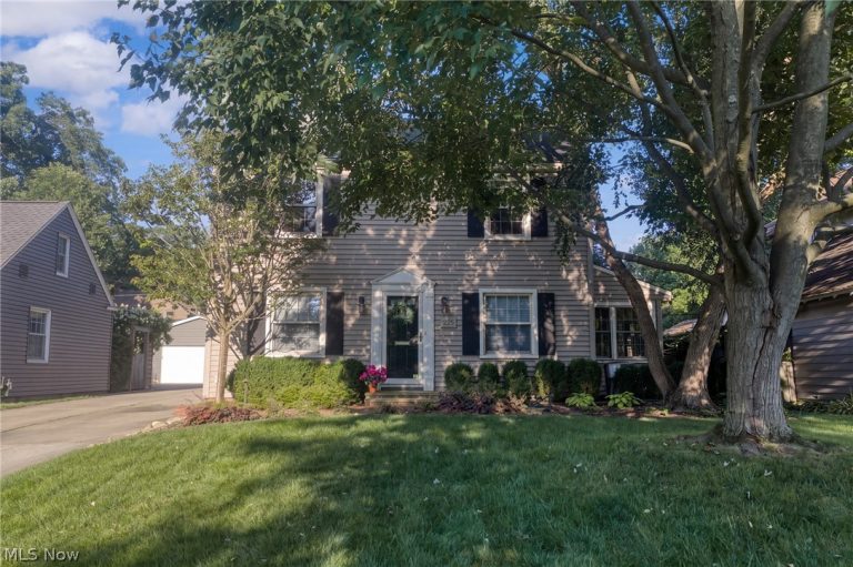 225 Melbourne Avenue, Akron, OH, 44313