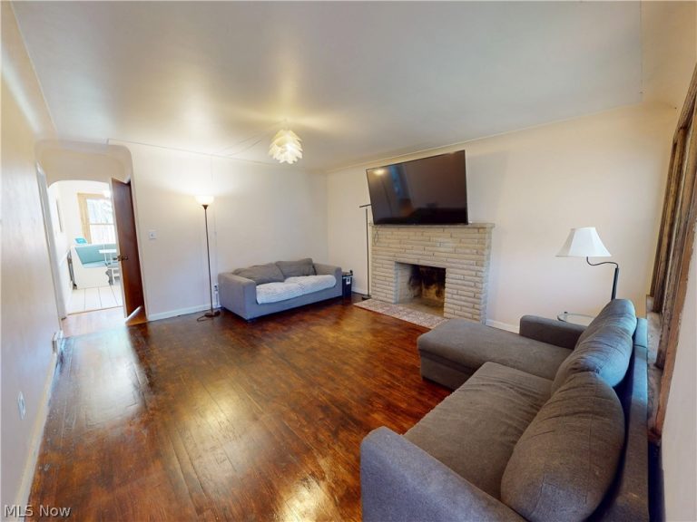 615 Edison Street, Struthers, OH - Photo 4