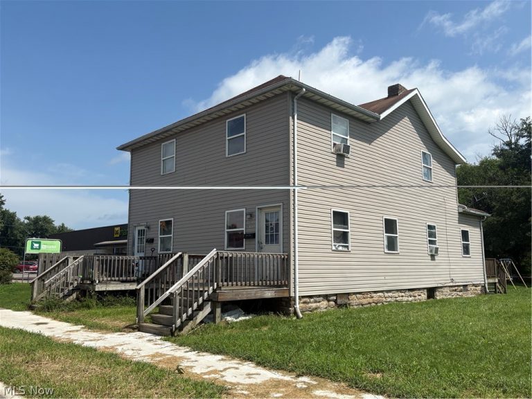 946 Putnam Avenue, Zanesville, OH - Photo 2