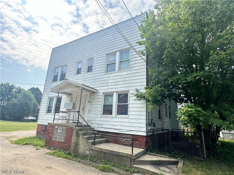 820 Richard Place, Canton, OH - Photo 2